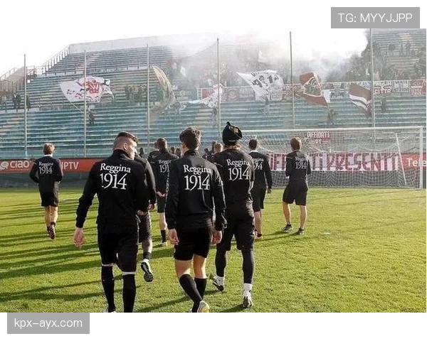 雷吉纳战术调整显成效,球队强势反弹逆转取胜 雷吉纳战术调整显成效,球队强势反弹逆转取胜
