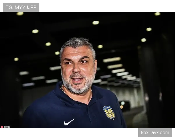 奥德加德技术跃升引关注:解析其在中场位置的独特优势及与同类球员的对比 奥德加德技术跃升引关注:解析其在中场位置的独特优势及与同类球员的对比